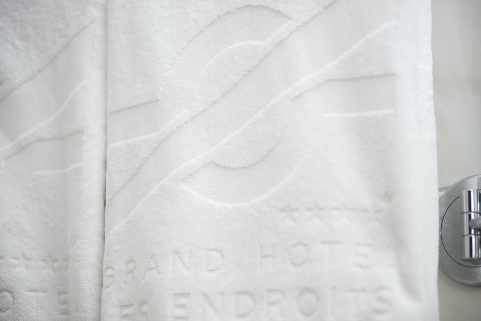 Grand Hotel Les Endroits La Chaux De Fonds Bagian luar foto