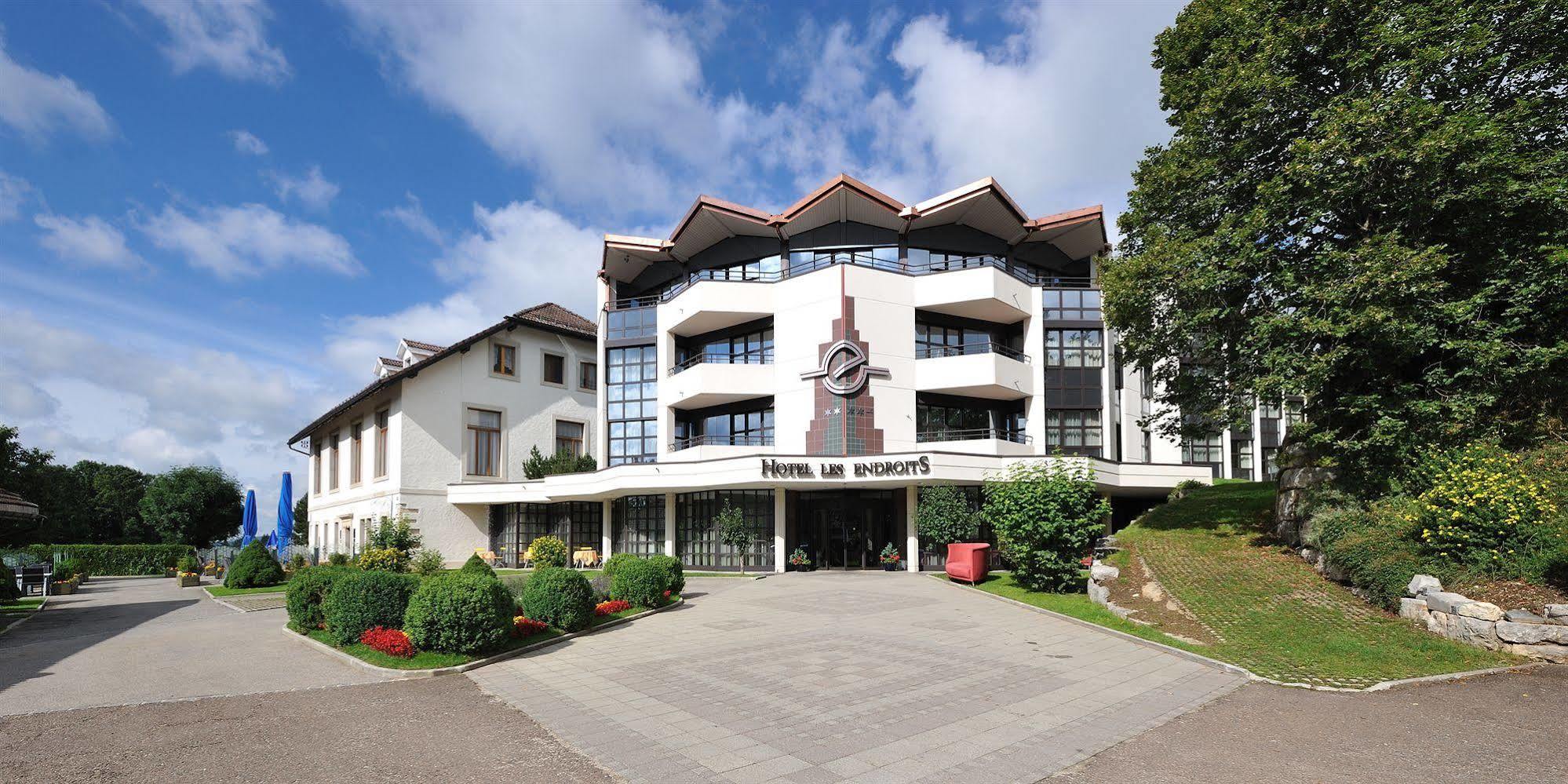 Grand Hotel Les Endroits La Chaux De Fonds Bagian luar foto